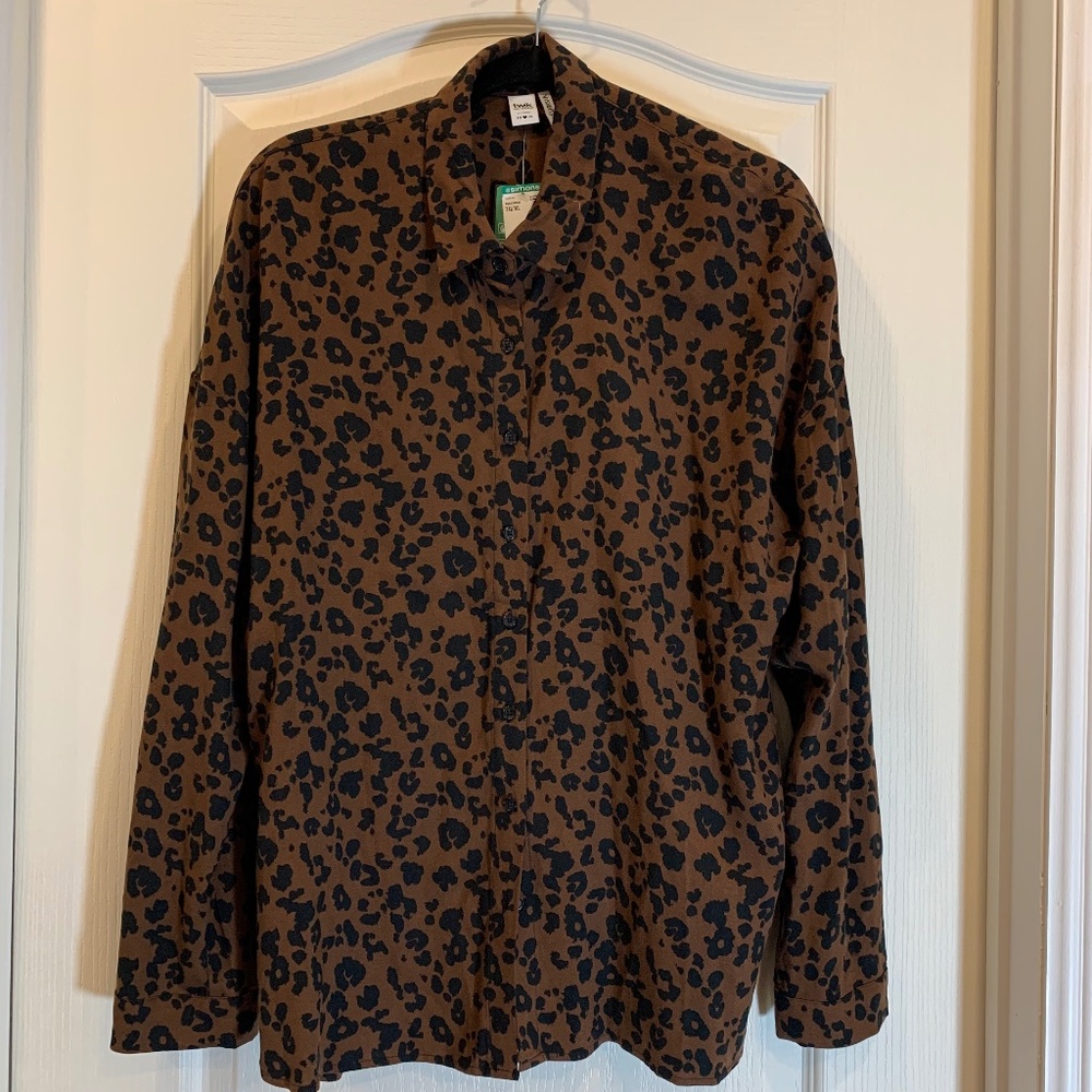 Twik Vision by‎ Simons – Leopard Print Blouse (NWT) - Please read description